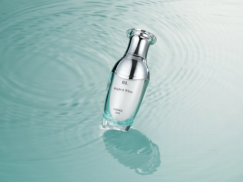 慕光三效美白精萃